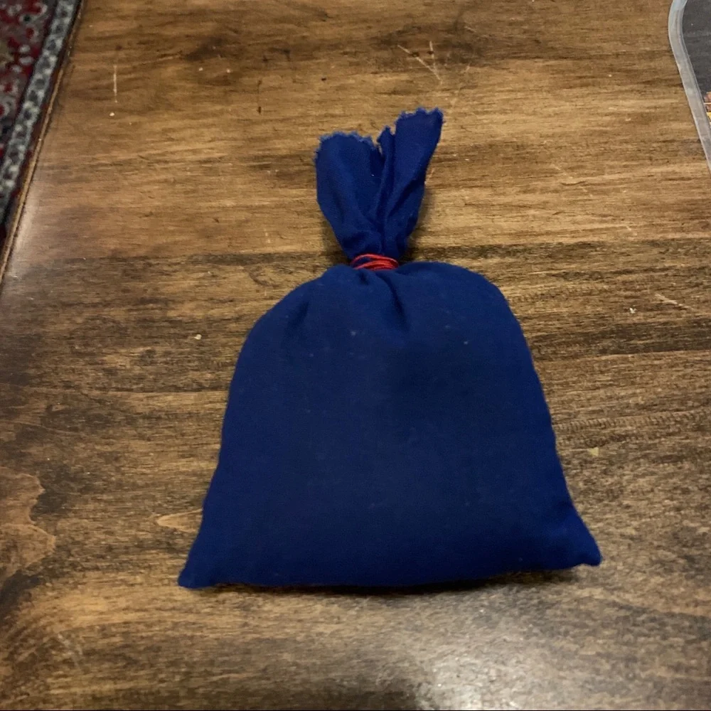 Free item: small potpourri bag