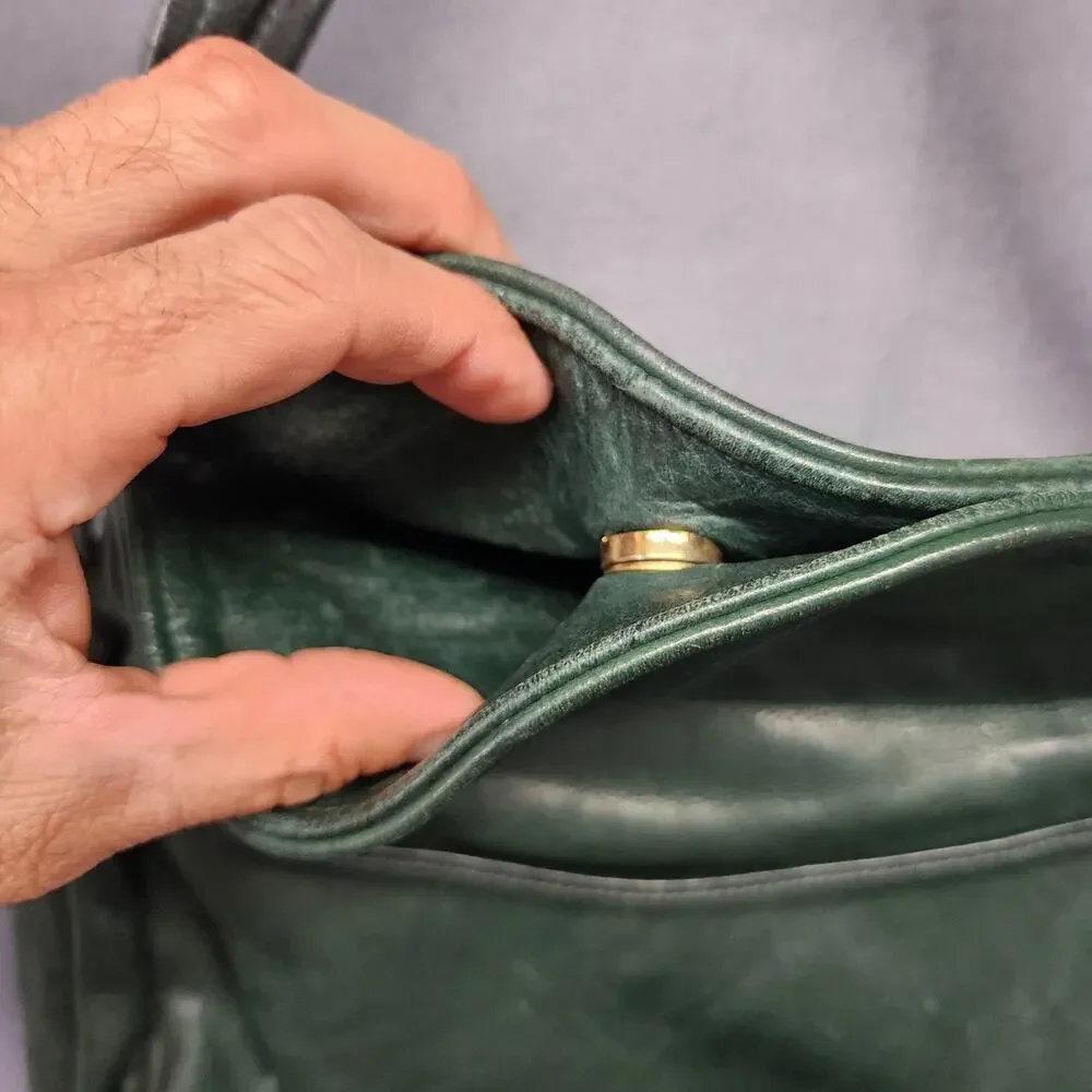 Unknown leather shoulder