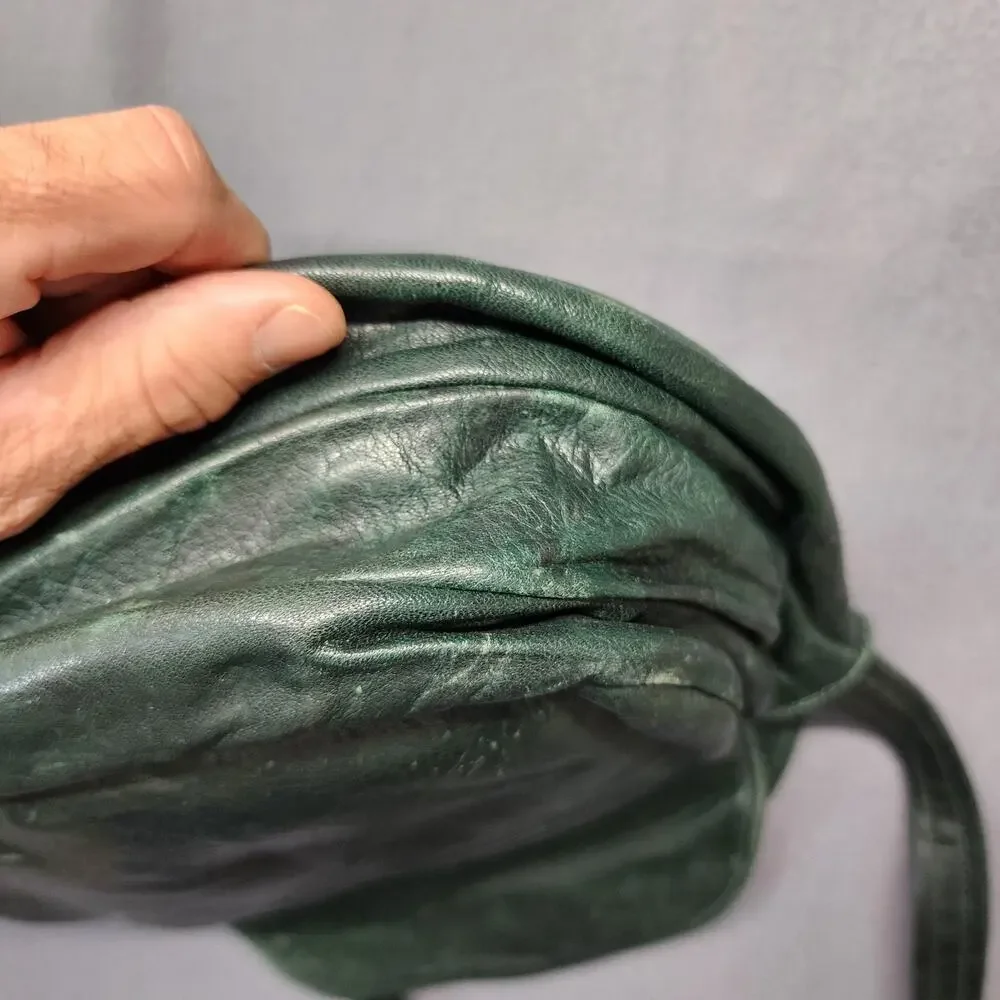 Unknown leather shoulder