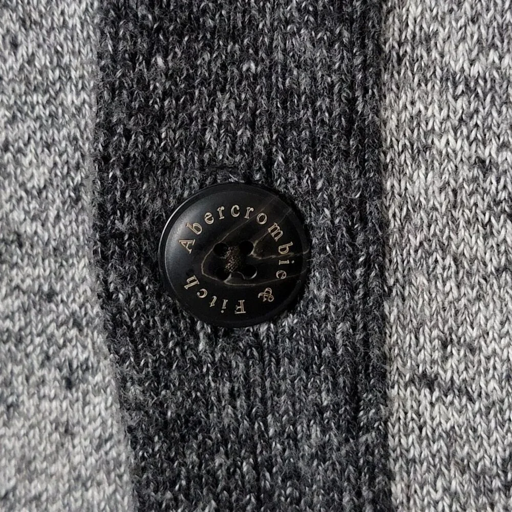Abercrombie & Fitch rack size