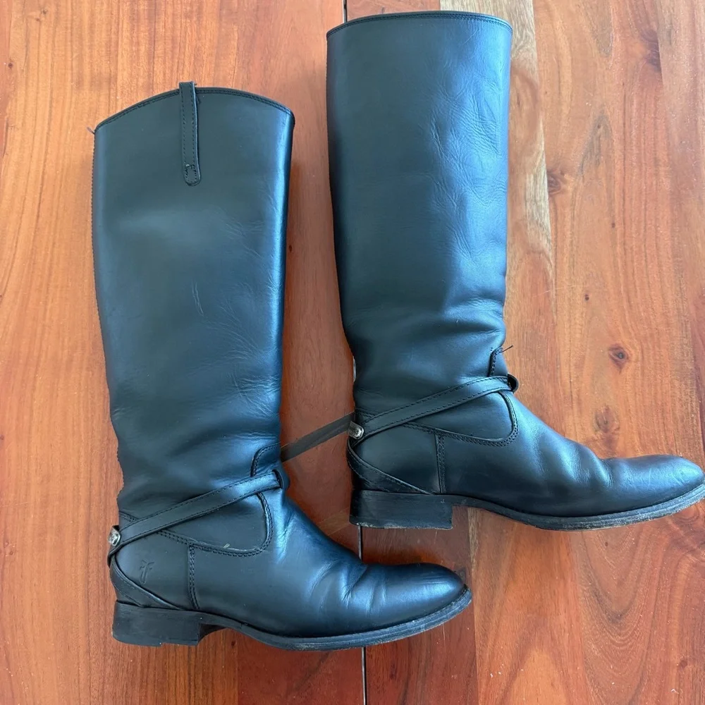 Frye sleek black