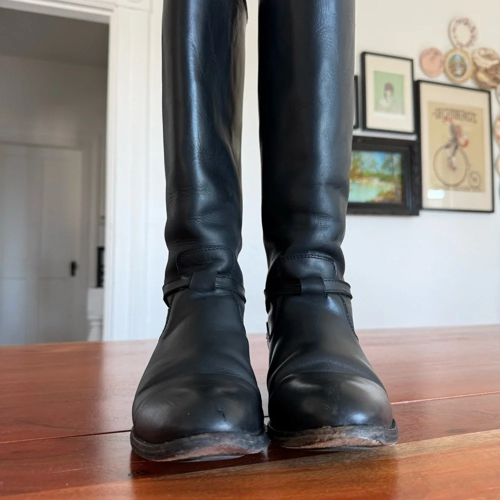 Frye sleek black