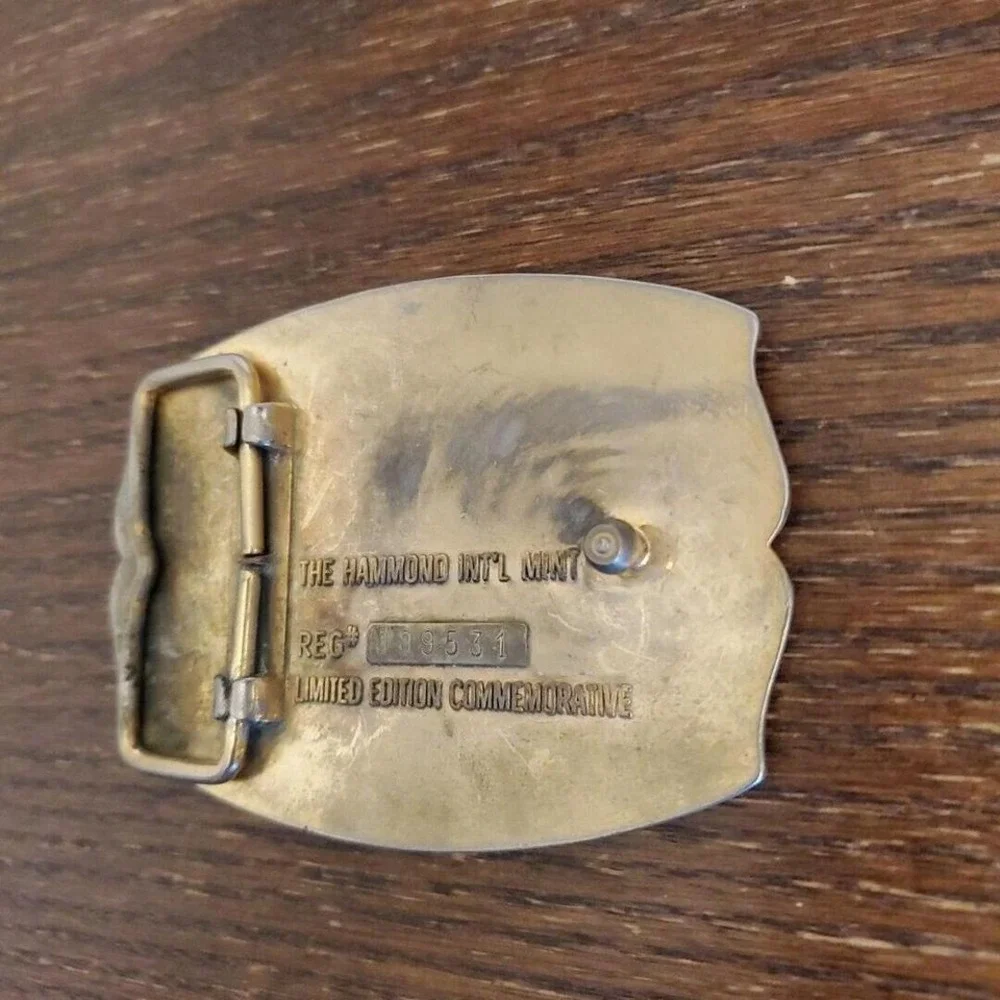 Limited Edition Gold and Silver Buckle from The Hanmond Int'l‎ Mint