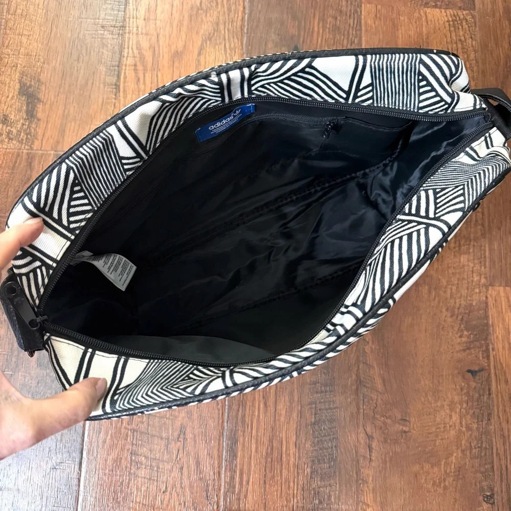 adidas authentic black