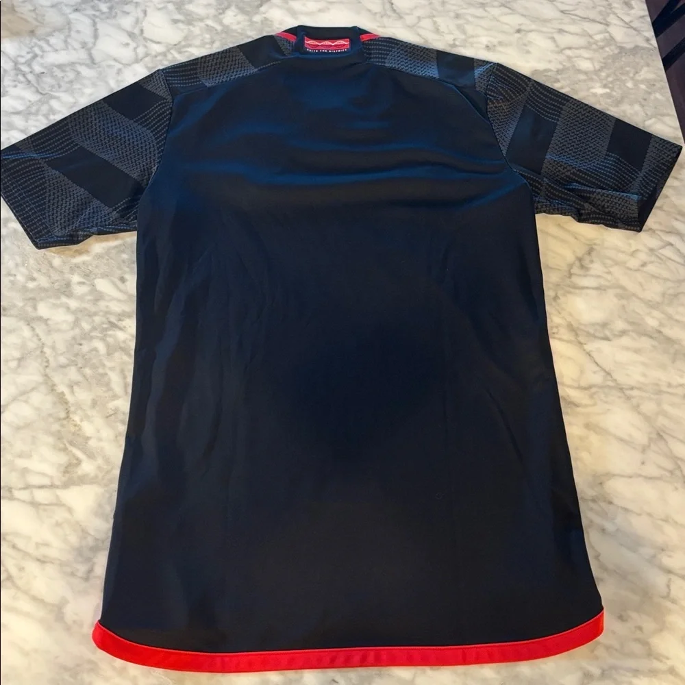 adidas dc united