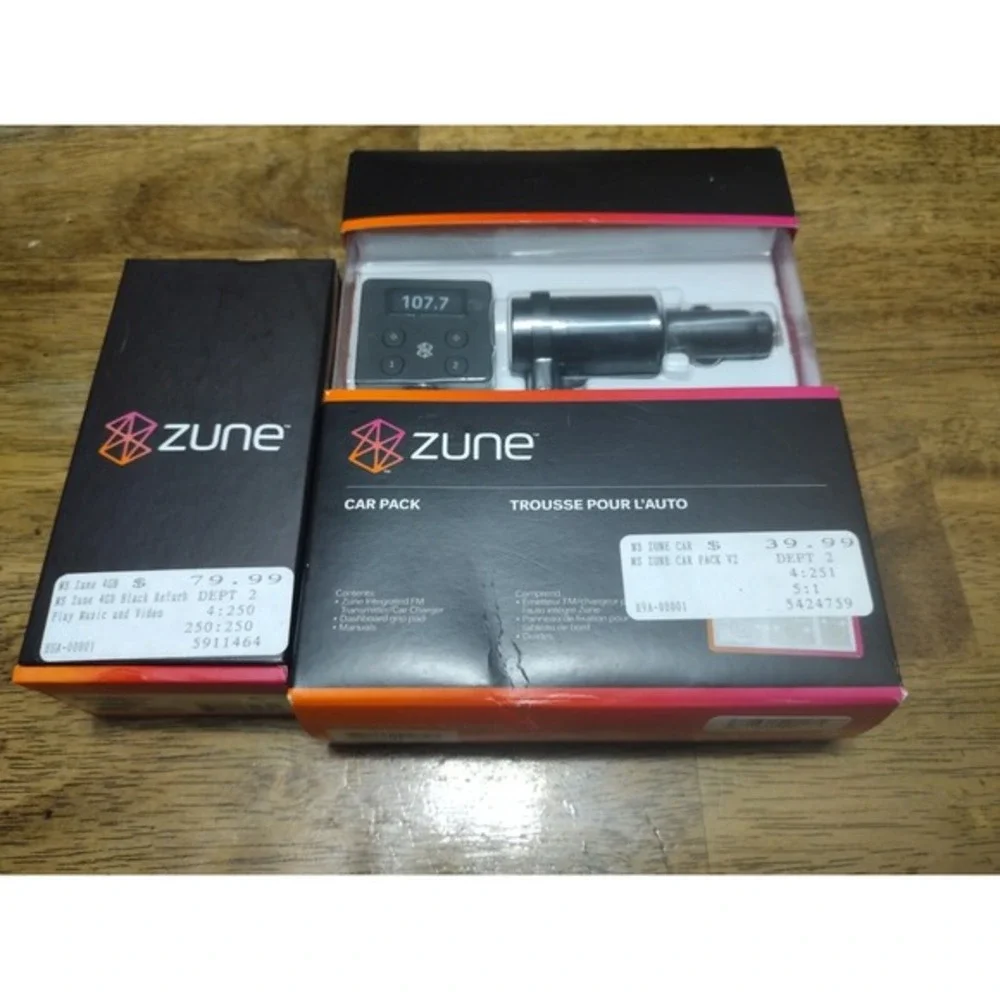 Microsoft Zune 4GB Music Video MP3 Player With Car Pack‎ SEALED
