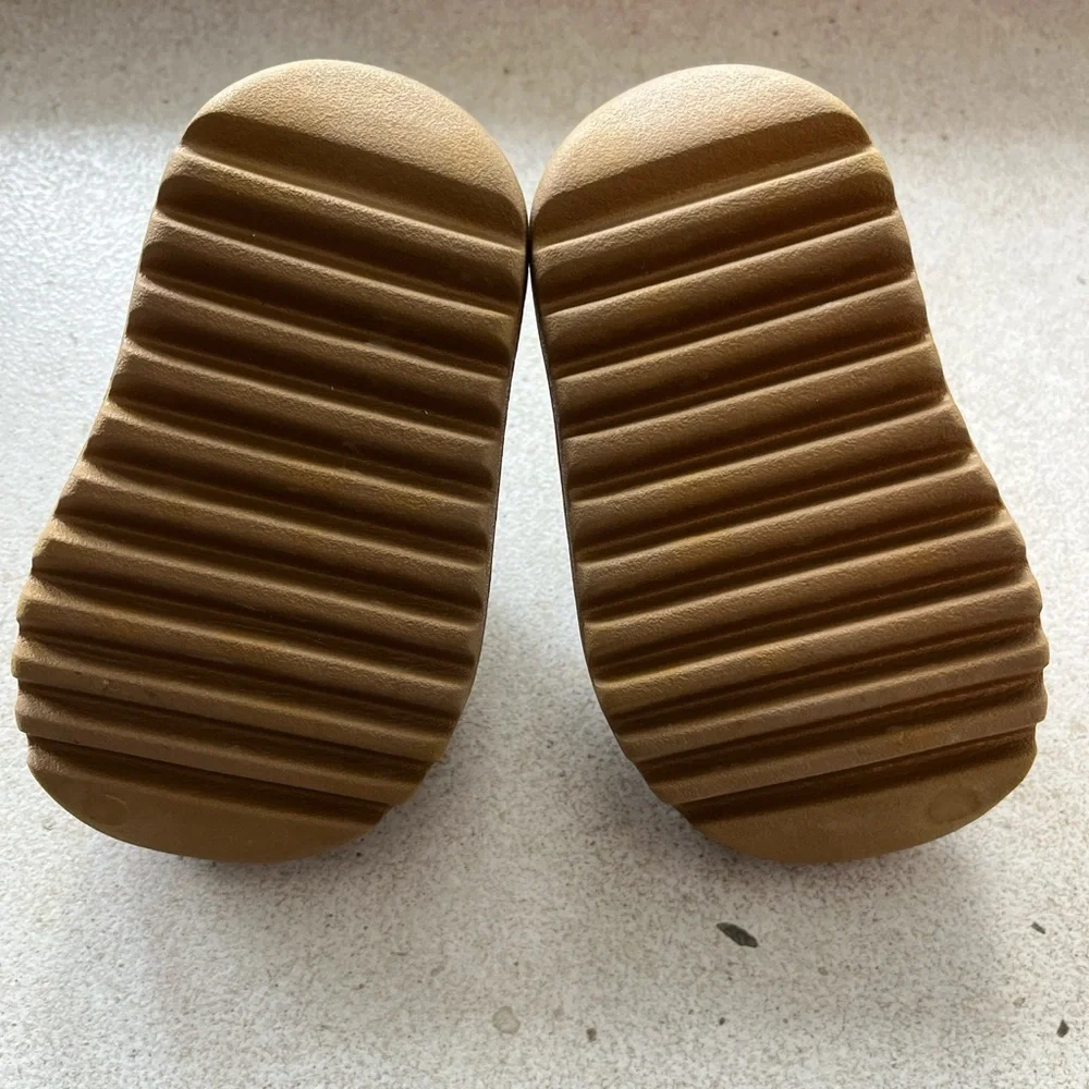 Yeezy adidas open