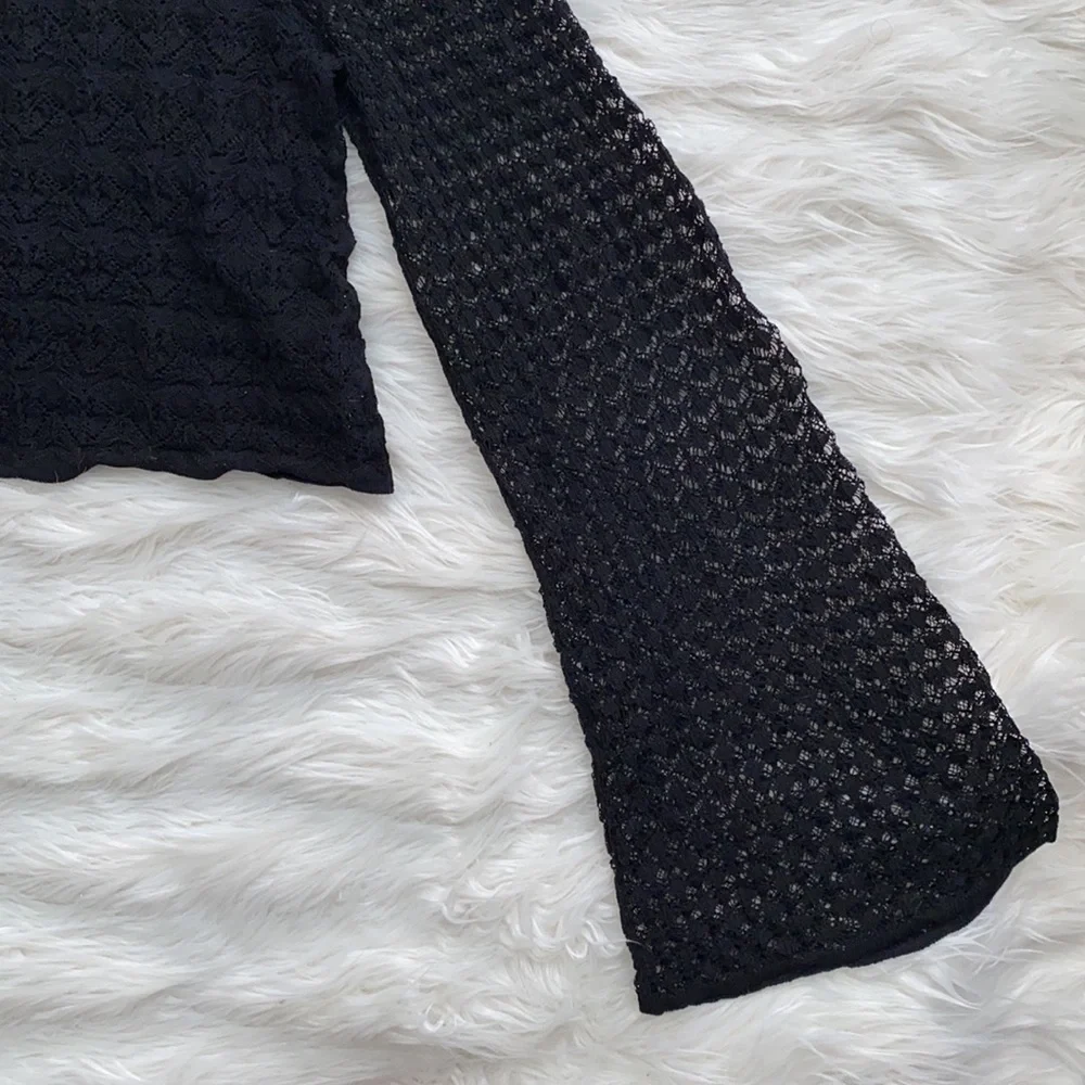 Zara perfect through