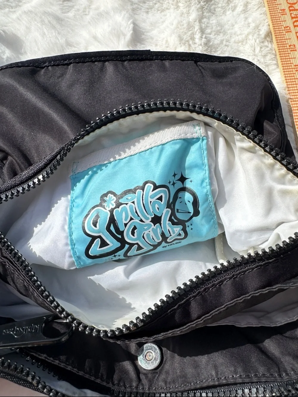 kipling grilla