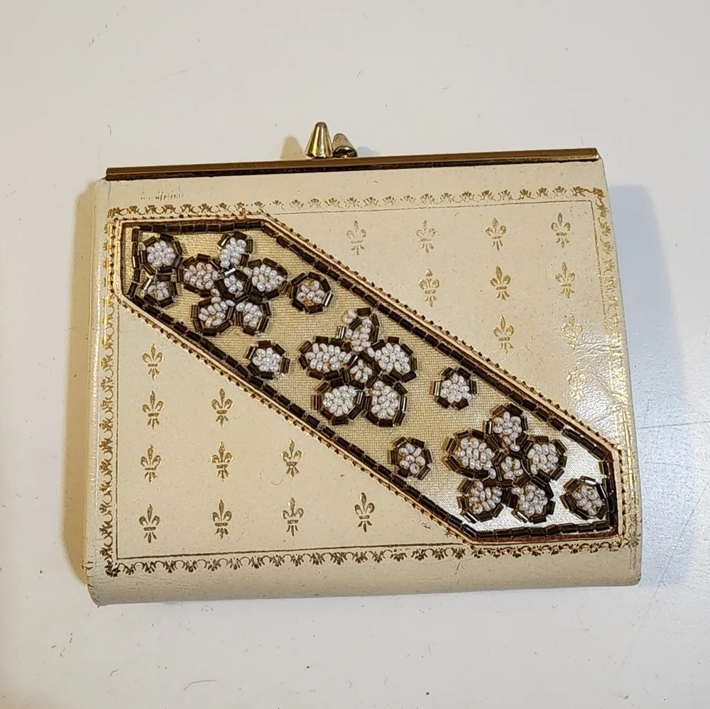 Daniel de Paris vintage coins