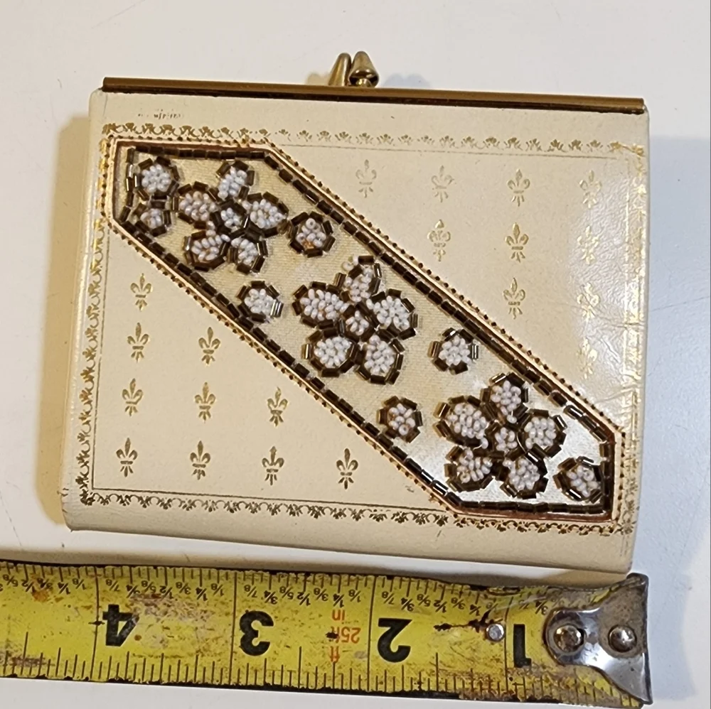 Daniel de Paris vintage coins