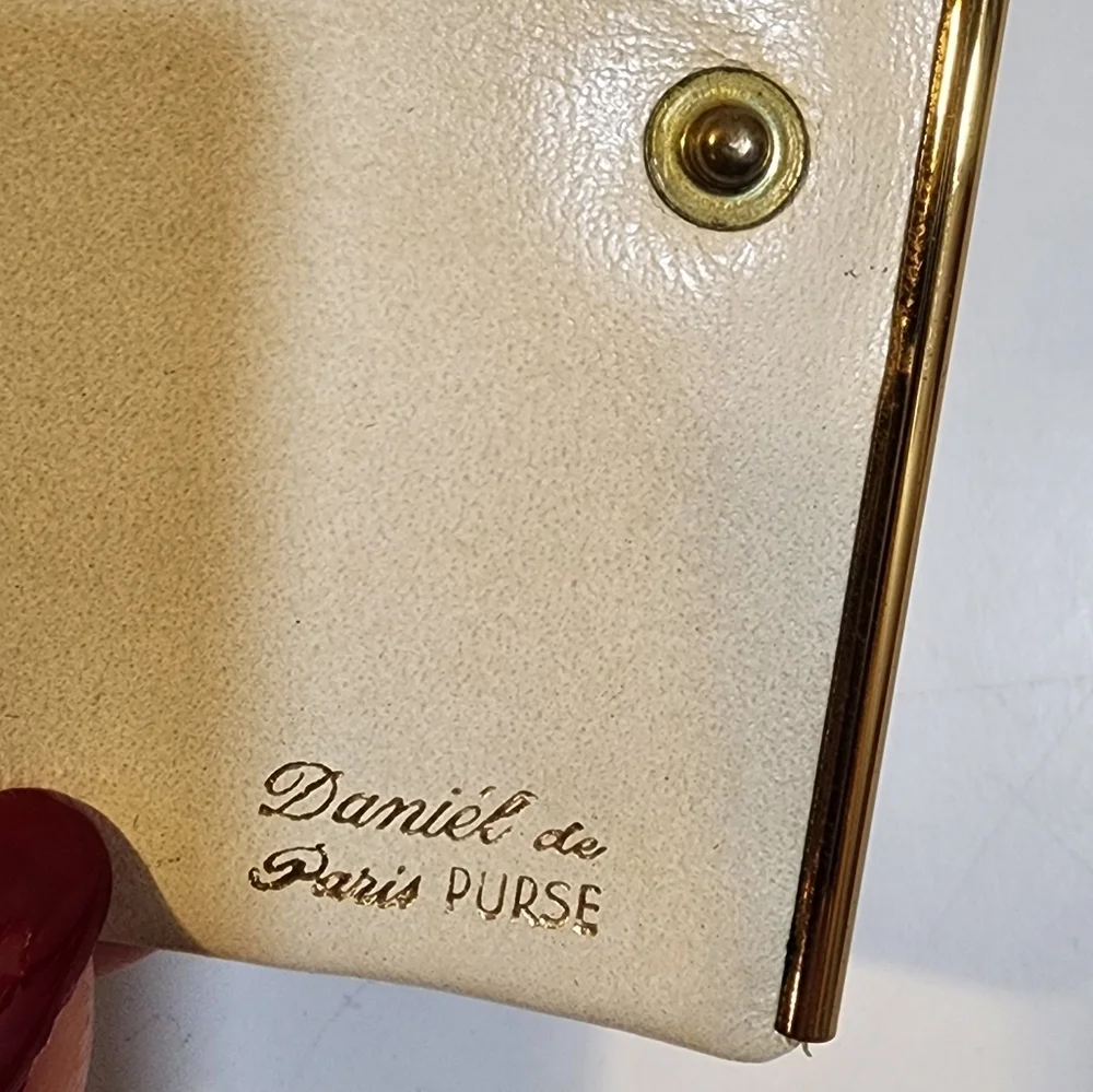 Daniel de Paris vintage coins