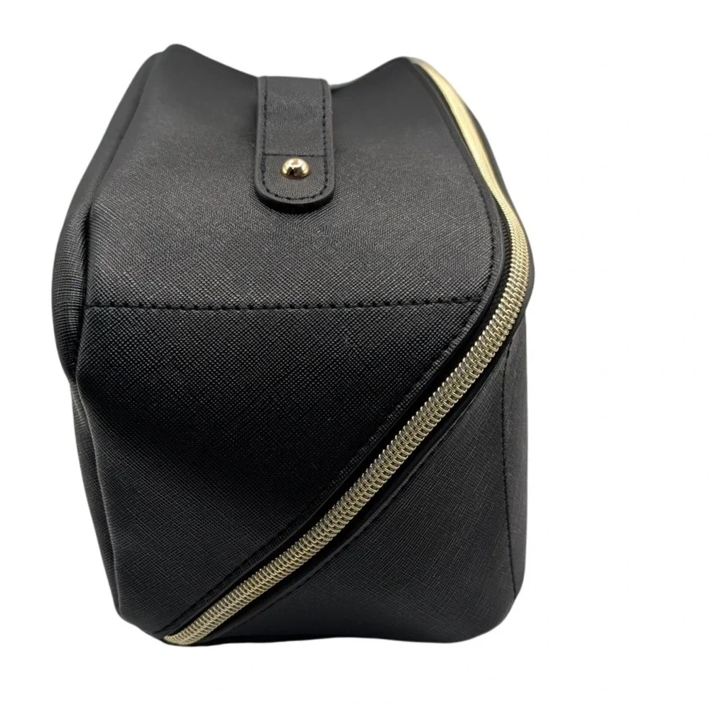 NWT Chicos Black Saffiano Faux Leather Toiletry Bag Travel Makeup Case‎ NWT
