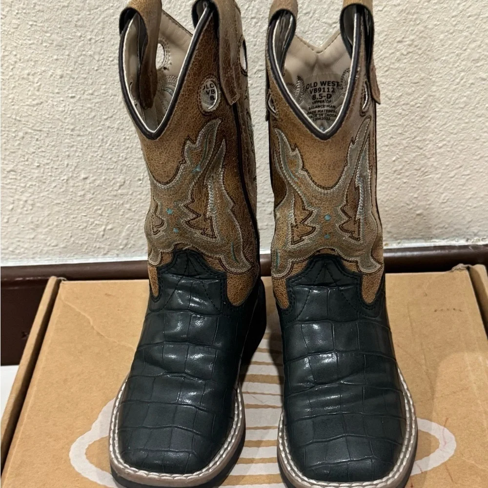 Old West stylish leather