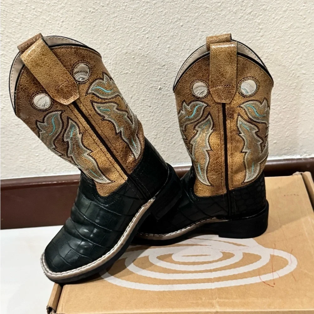 Old West stylish leather