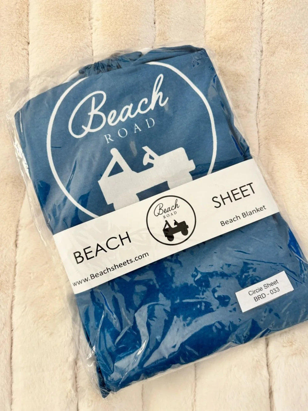 Beach Road Blue Round Beach Blanket / Sheet with Jeep