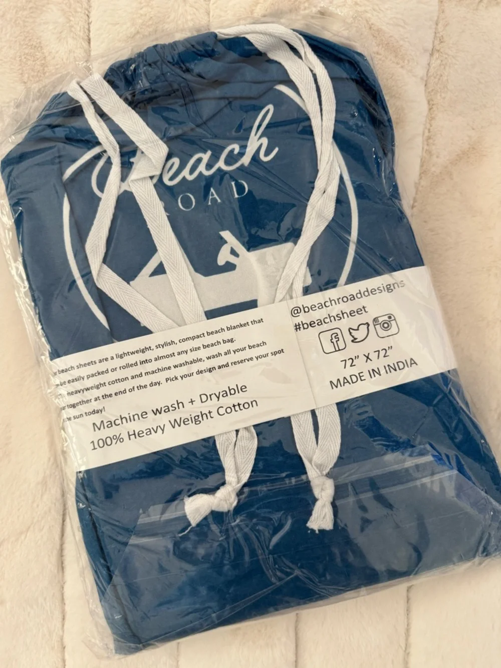 Beach Road Blue Round Beach Blanket / Sheet with Jeep