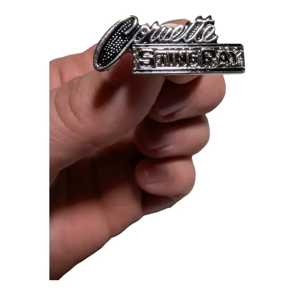 Vtg 1990s Corvette Owner Sting Ray Silver Tone Enamel Push Back Lapel Hat Pin