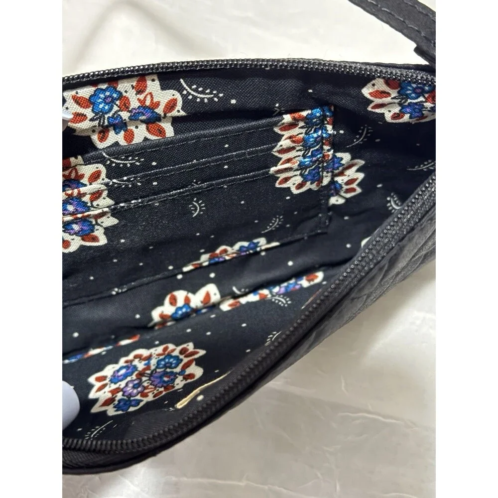 Vera Bradley Moonless Night Essential Zip Wristlet Nylon Quilted Black Brand New