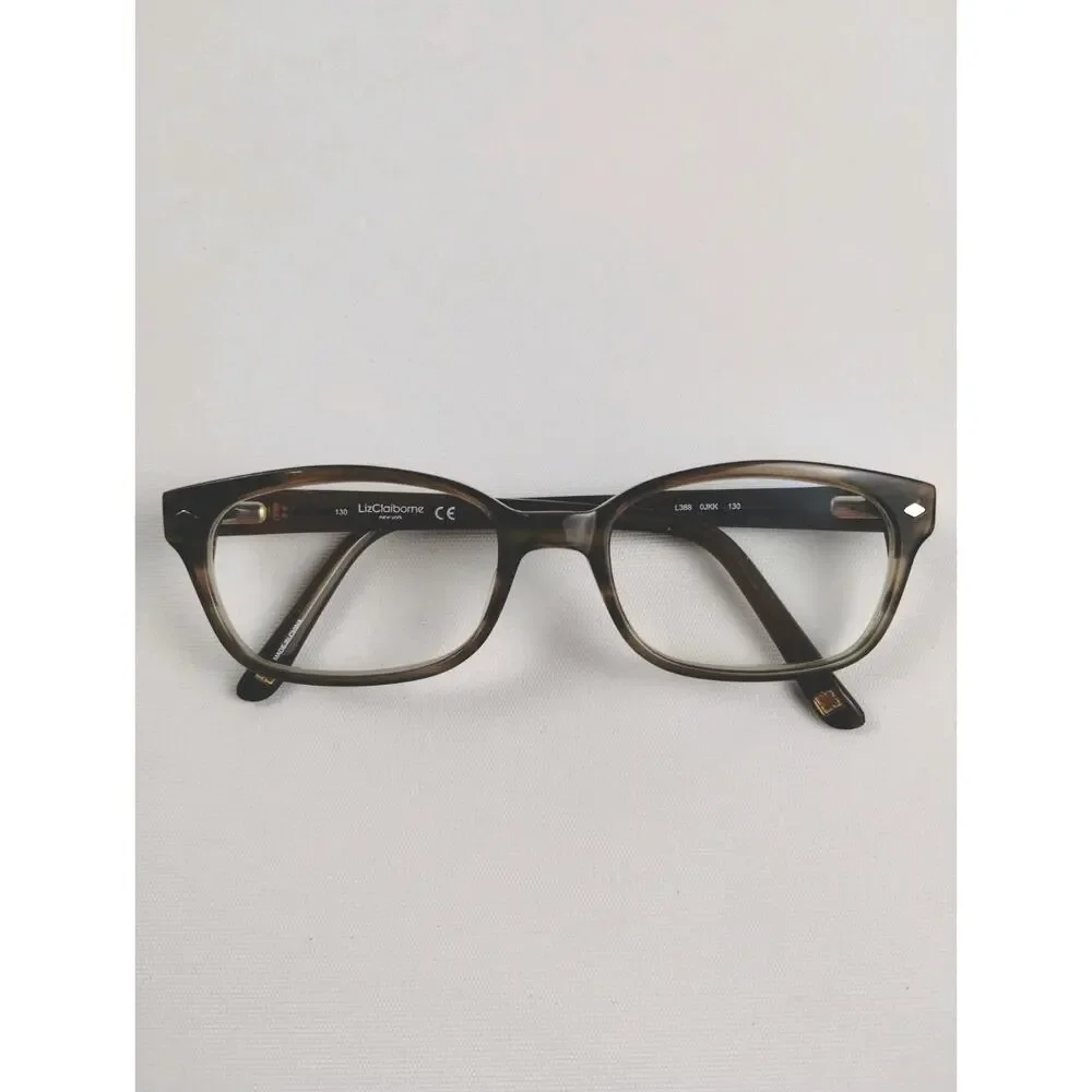 Liz Claiborne liz claiborne