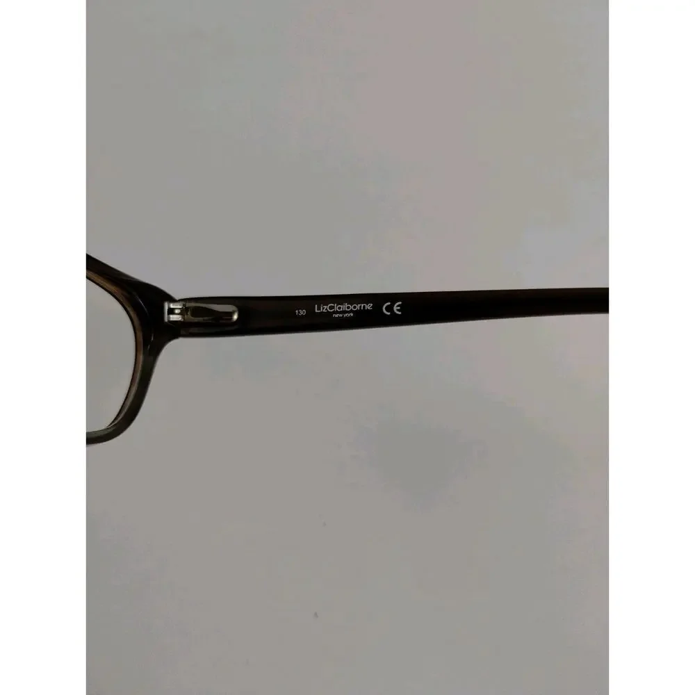 Liz Claiborne liz claiborne