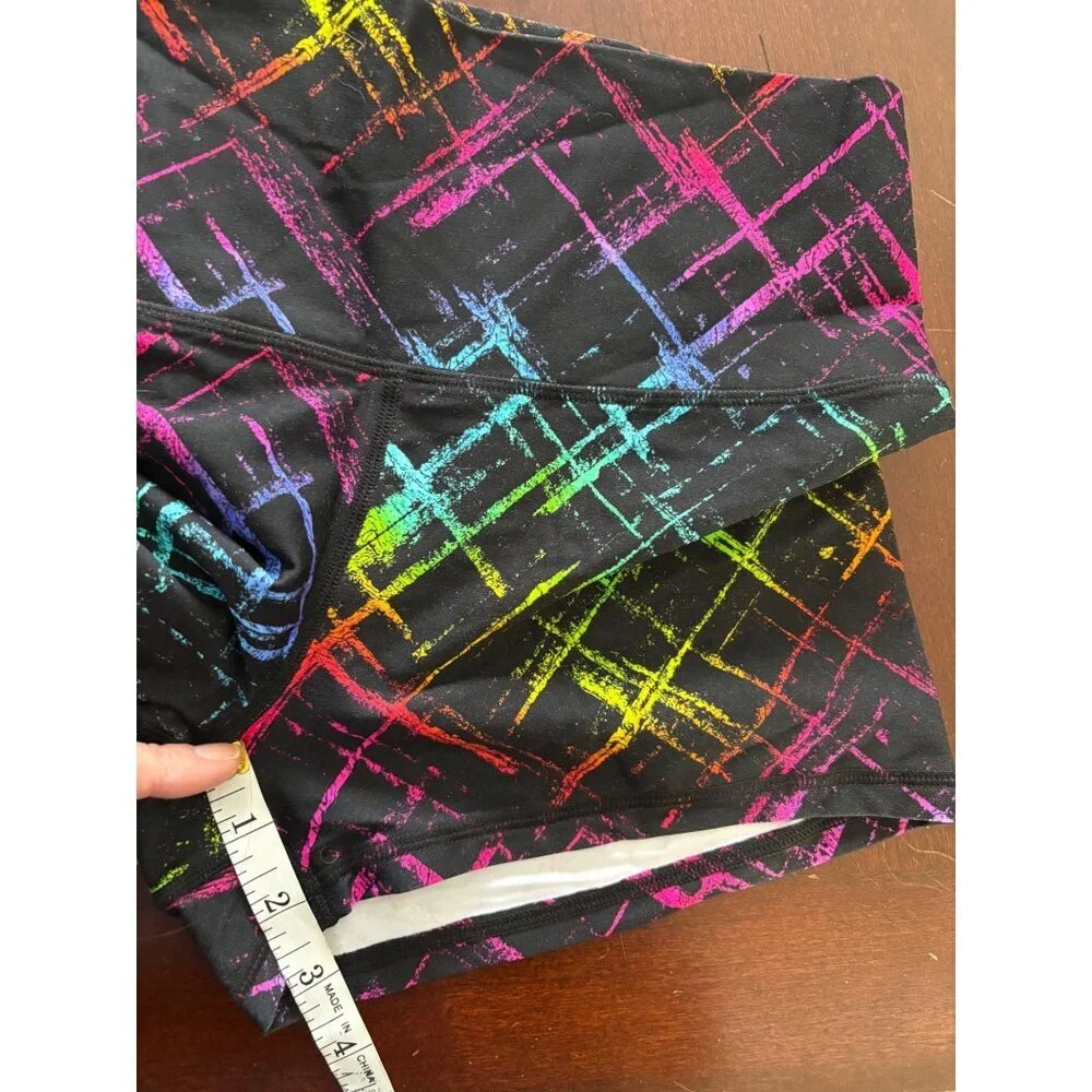 Peachy Athletic NWT Vixen High Rise Booty Gym Shorts Graffiti Print Size Medium