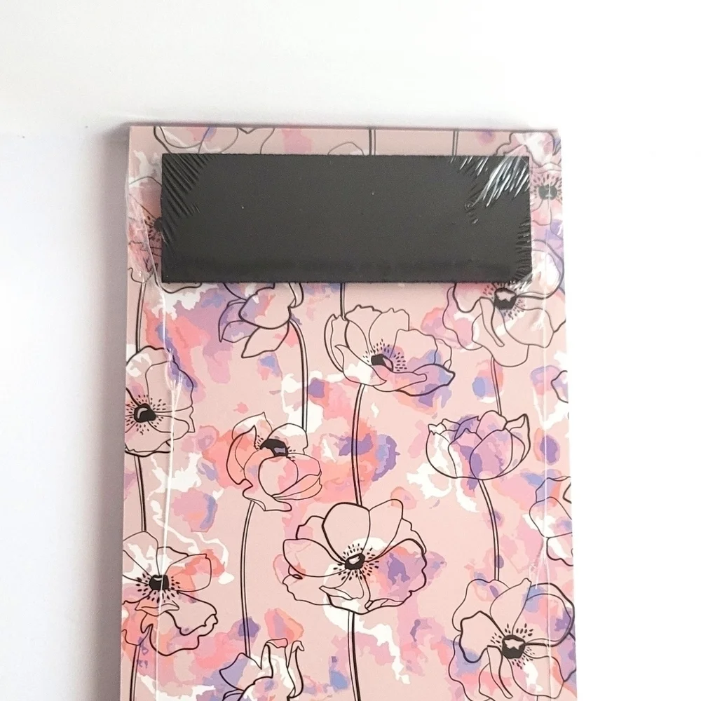 Vera Bradley Magnetic Notepad and Ball Point Pen Set Pink Anemone Water…