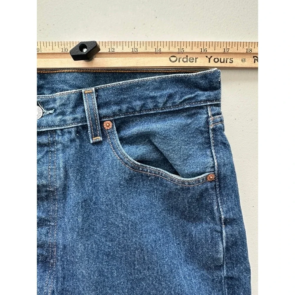 Levis measurements waist