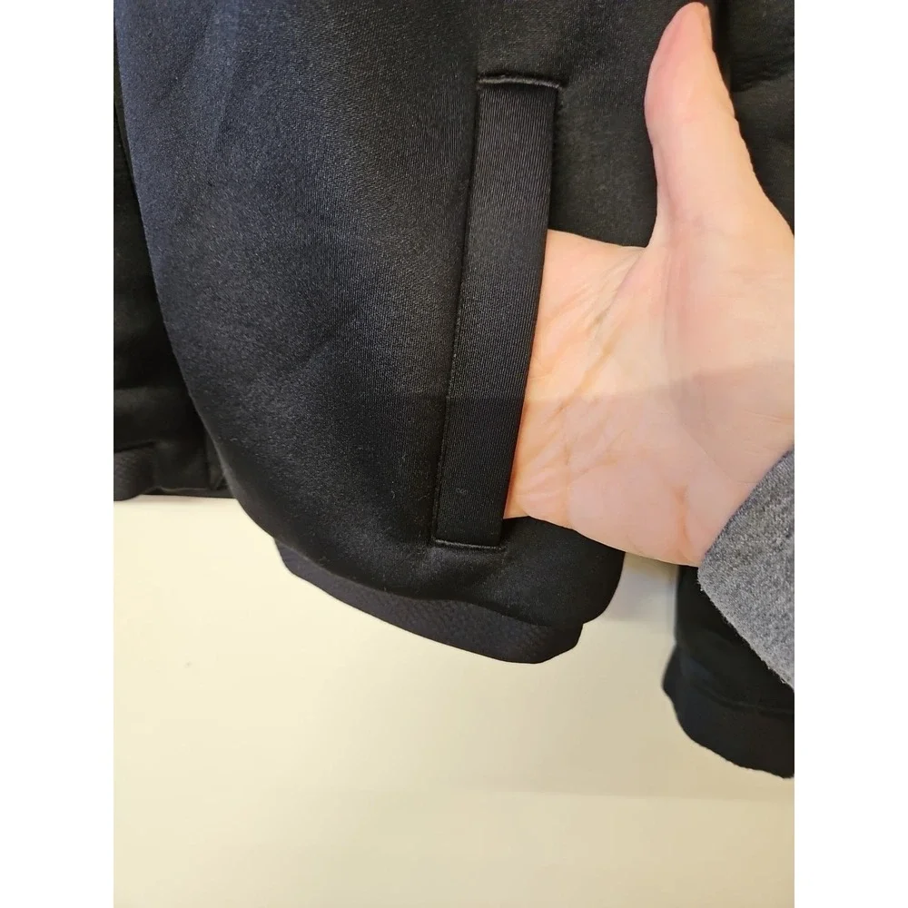 Under Armour gently pre