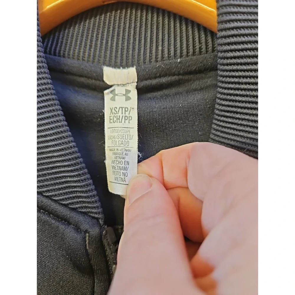Under Armour gently pre