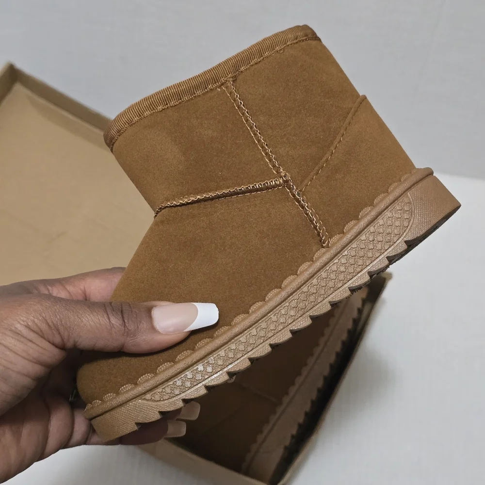 Unbranded everyday perfect