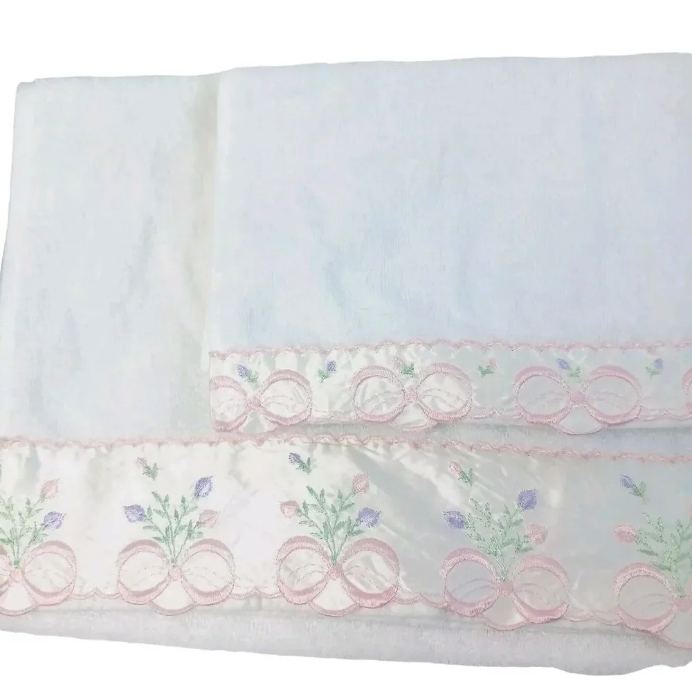Avanti early satin