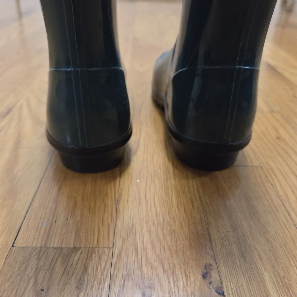 UGG size 13
