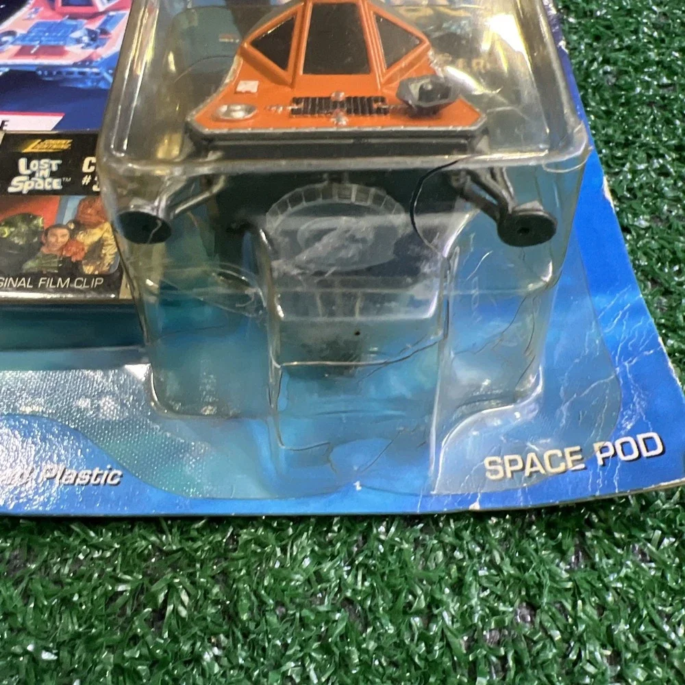 Lost‎ in Space 1998 Johnny Lightning Classic Series Space Pod Toy Clip #35 Flaws