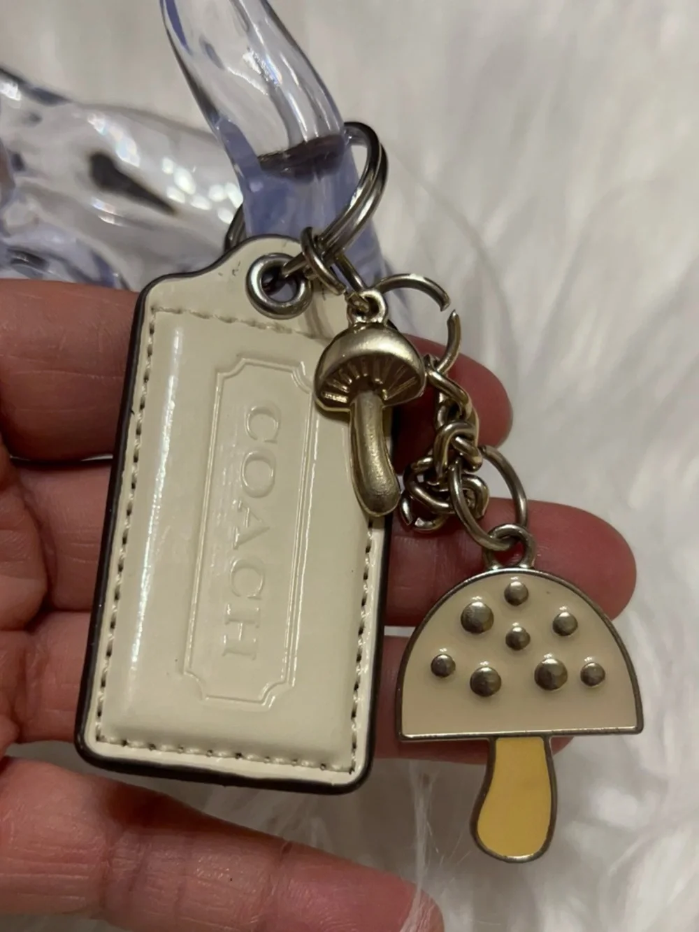 Coach Cream Leather Tag  unbranded Key Ring with Gold Mushroom Charms