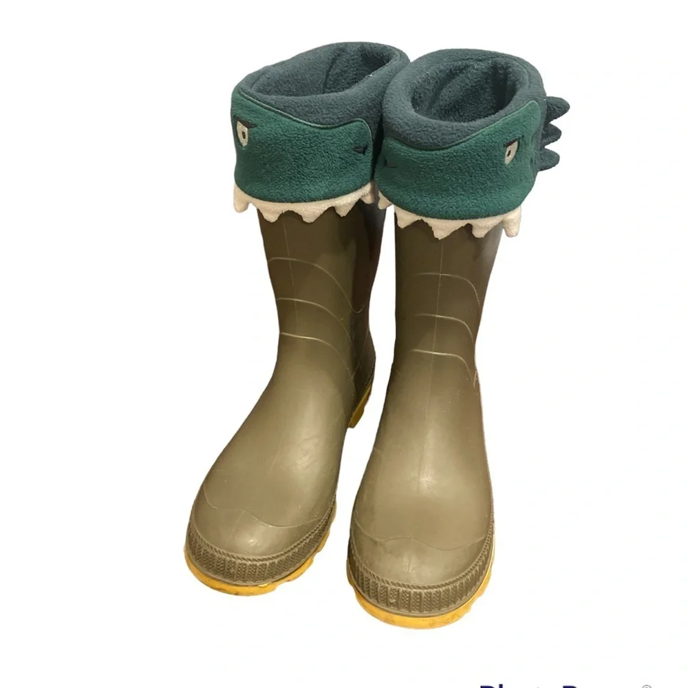 Kamik rain boots olive/yellow size 3 and joules welly socks Dino green