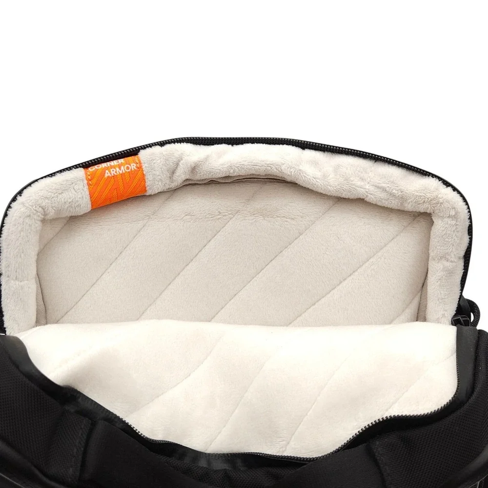 Tomtoc shoulder bag