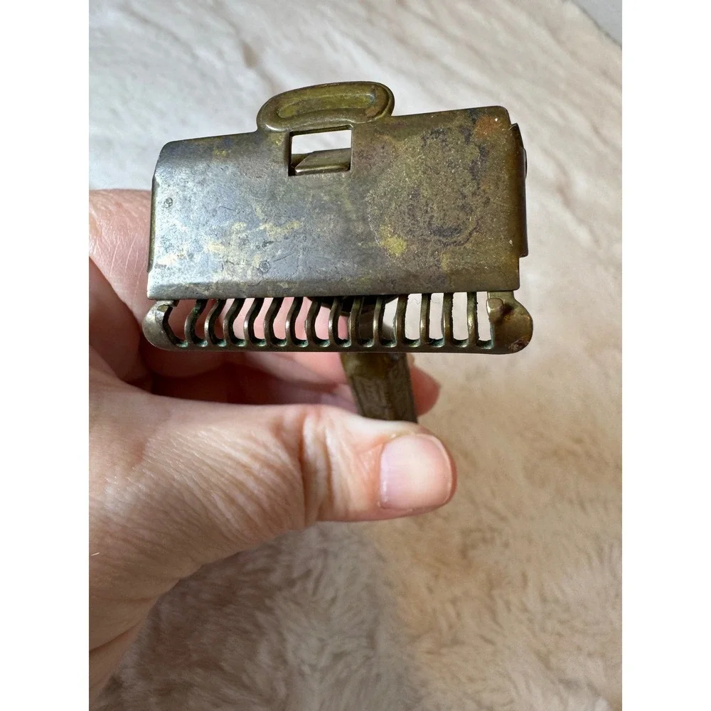 Vintage Ever-Ready Single Edge Safety Razor Ornate Handle Brooklyn NY Made USA