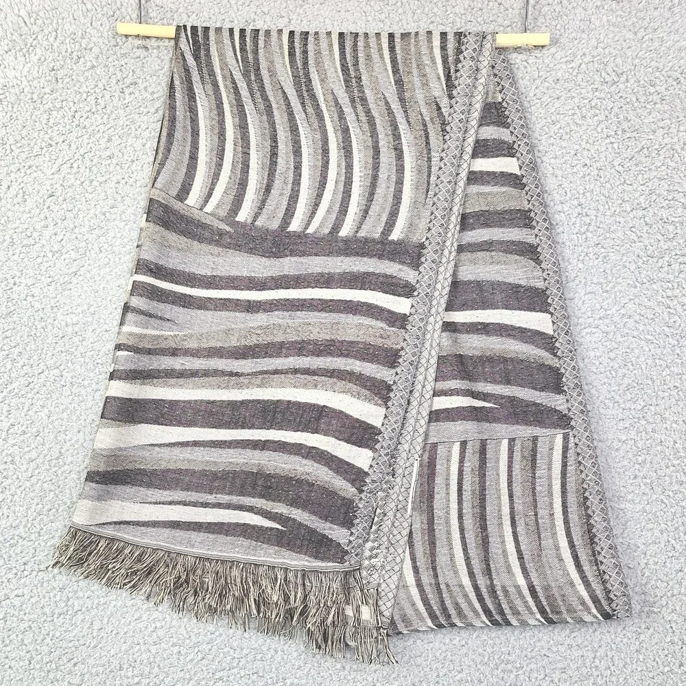 in-things Scarf Womens One Size Black‎ Gray Zebra Print 100% Silk Fringe Wrap