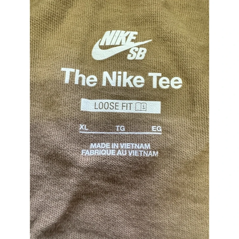 Nike sb tee