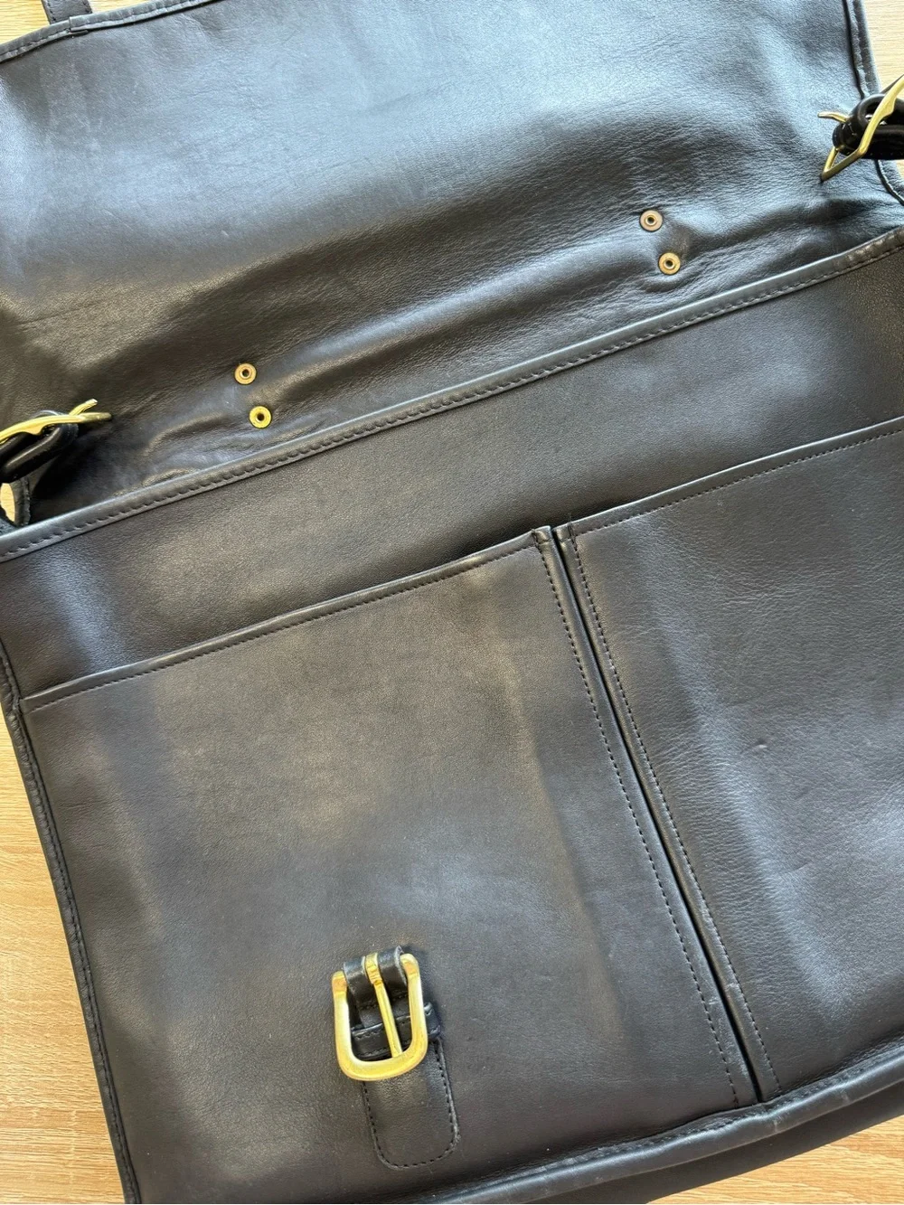 VINTAGE COACH BLACK LEATHER BUCKLE CLOSURE BRIEFCASE