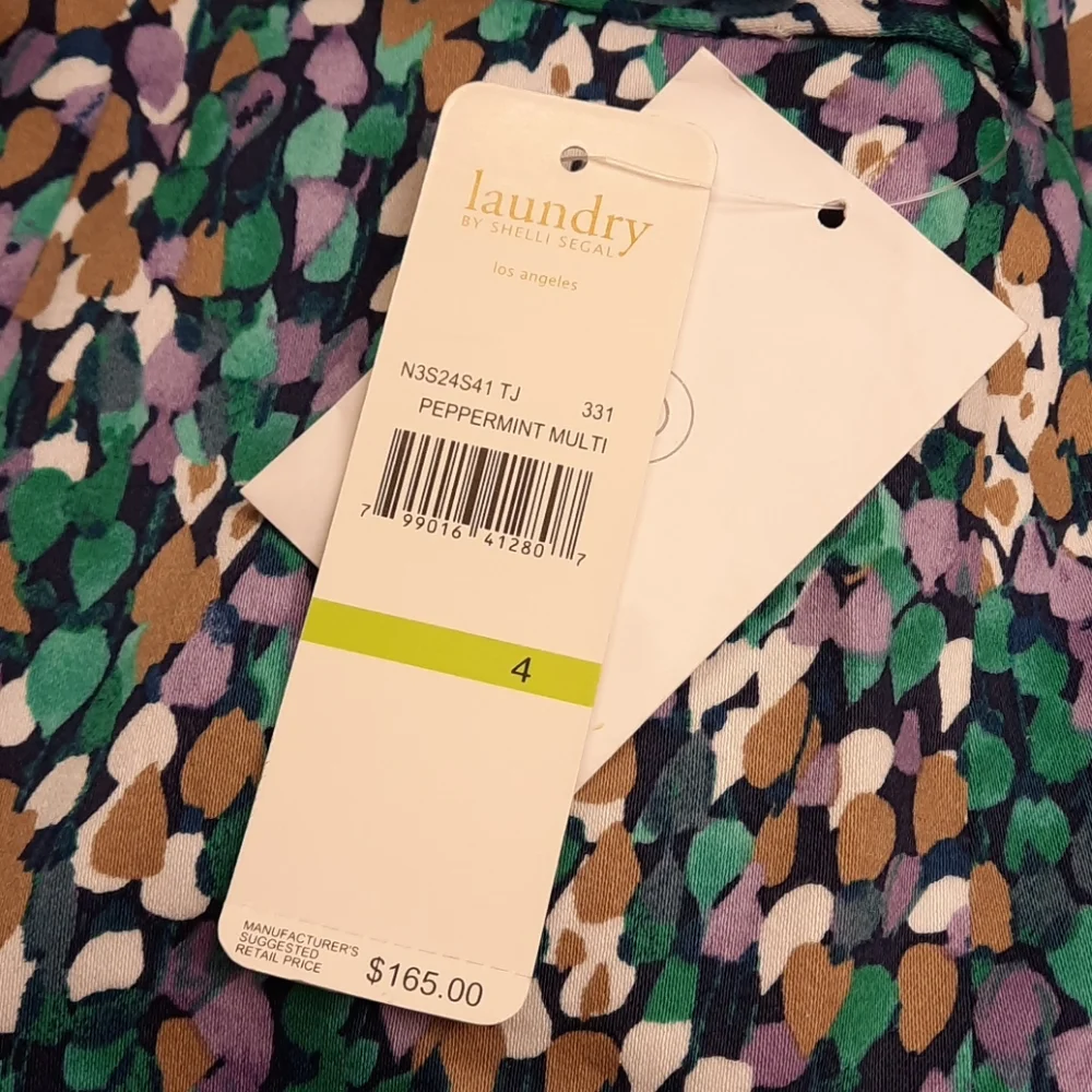 Laundry By Shelli Segal nwt beautiful