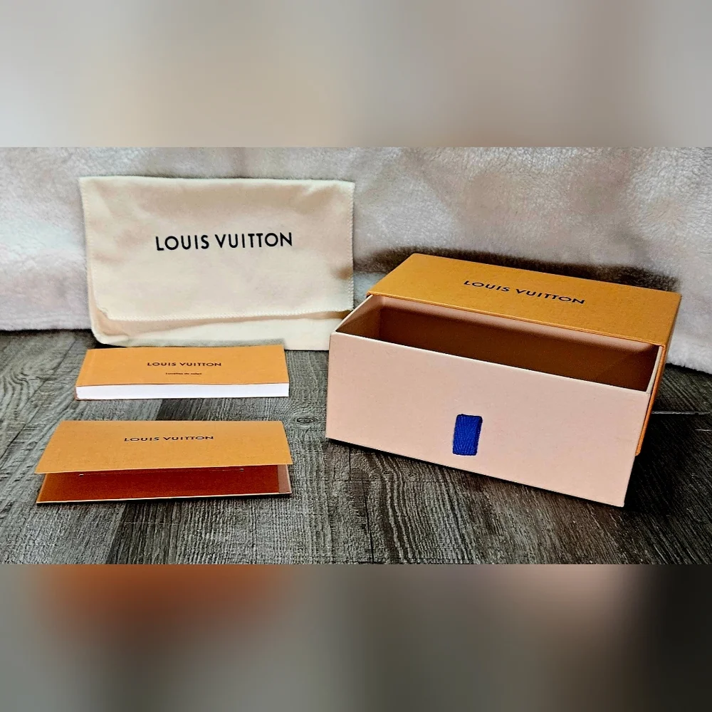 Louis Vuitton authentic louis