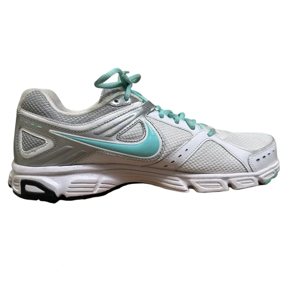 Nike women’s 10