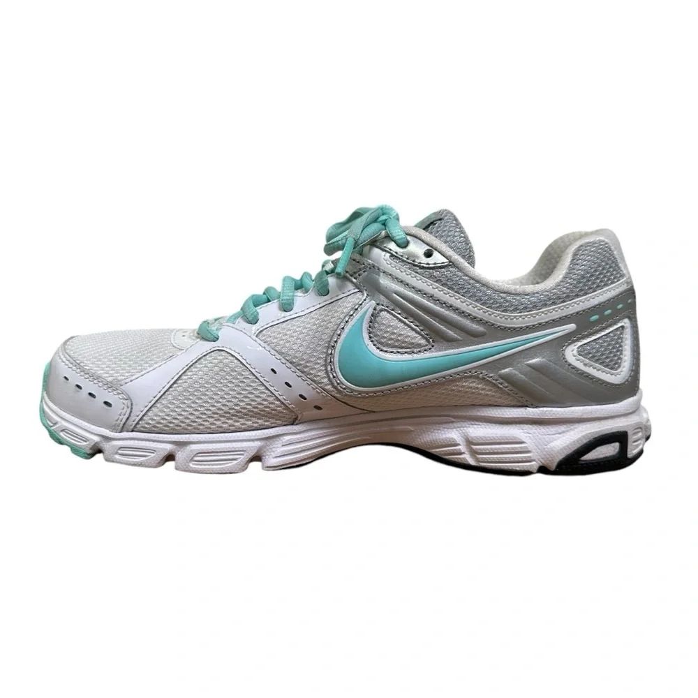 Nike women’s 10