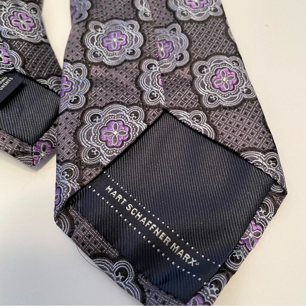 Hart Schaffner Marx mandala purple