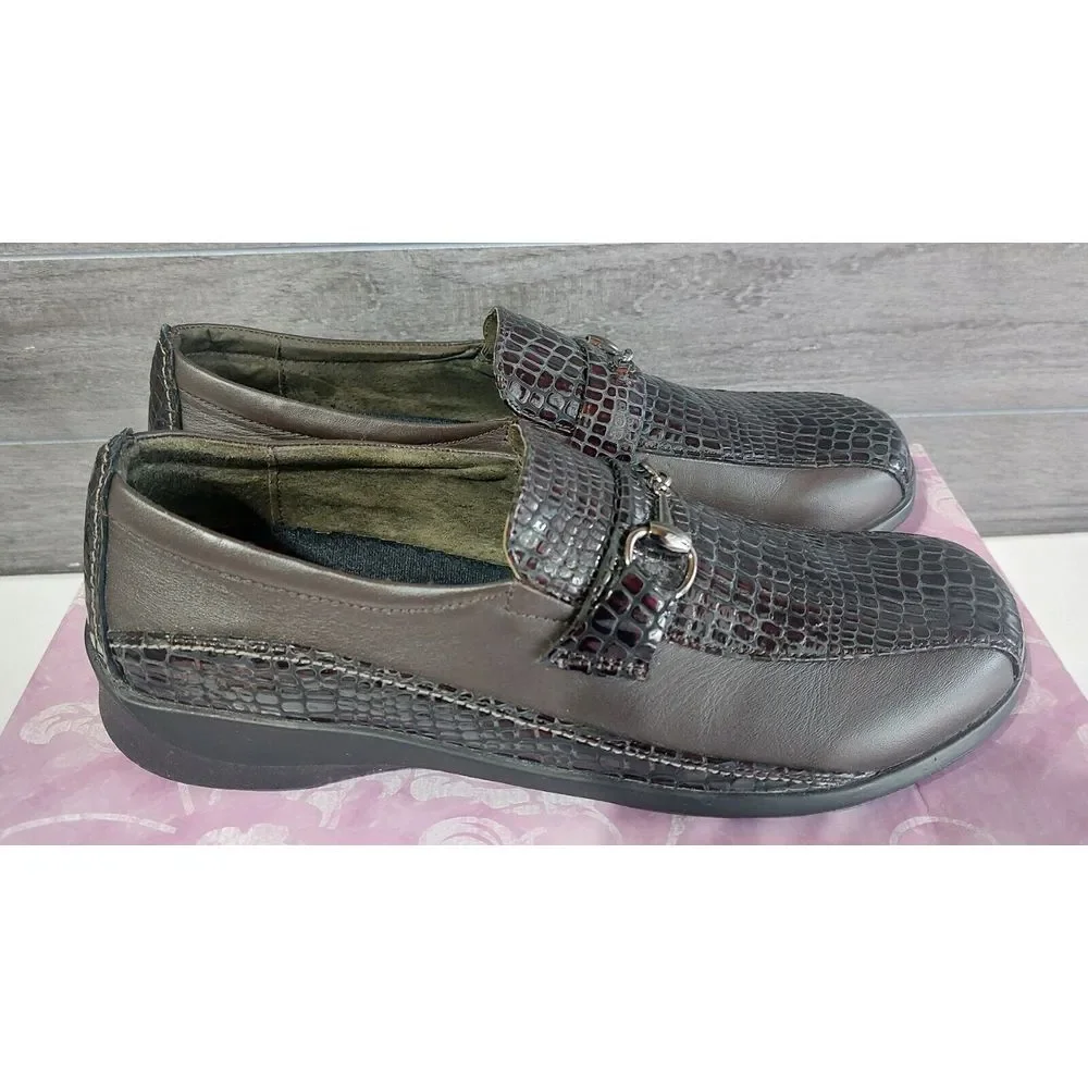Detrex‎ Womens Comfort Leather Brown Slip On Shoes E251WM11 Size 11M NEW #362