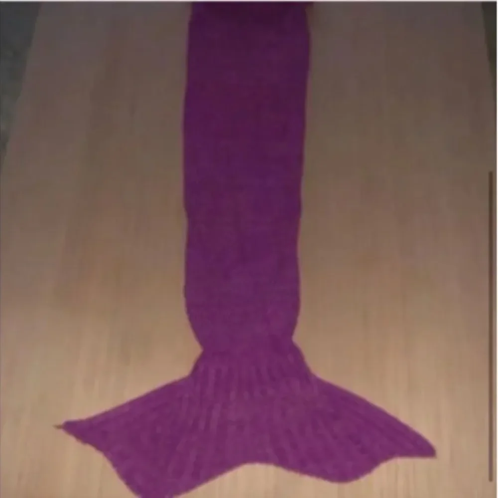 N/A mermaid blanket