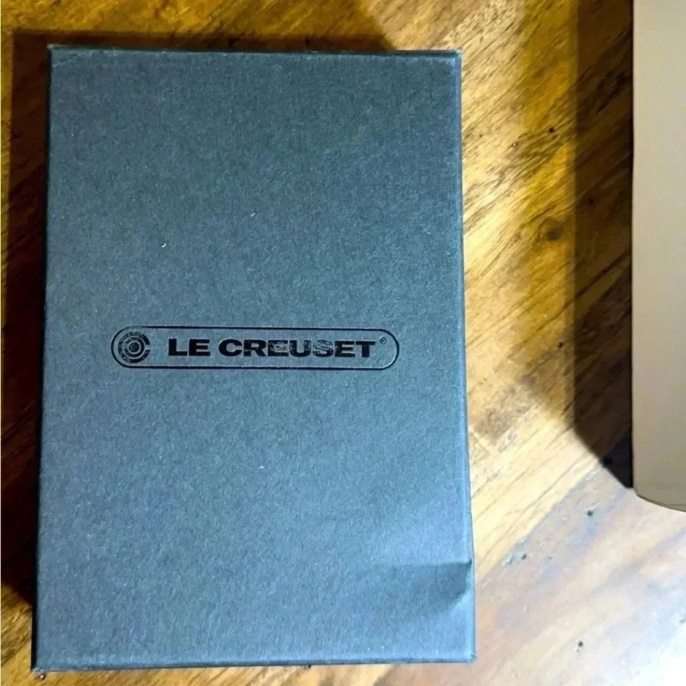 Le Creuset nwt le