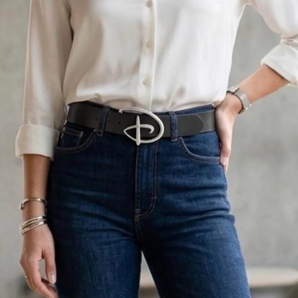 Buckle Down Disney D Belt- Silver size small 2.75